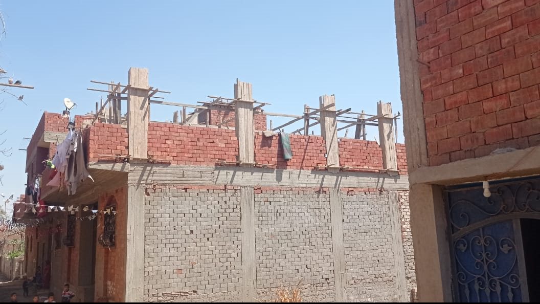 بناء مخالف بناء مخالف