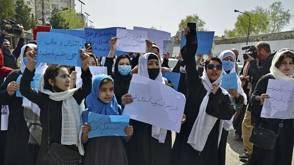 حظر تعليم الأفغانيات يحدث انقساما داخل صفوف "طالبان" حظر تعليم الأفغانيات يحدث انقساما داخل صفوف "طالبان"