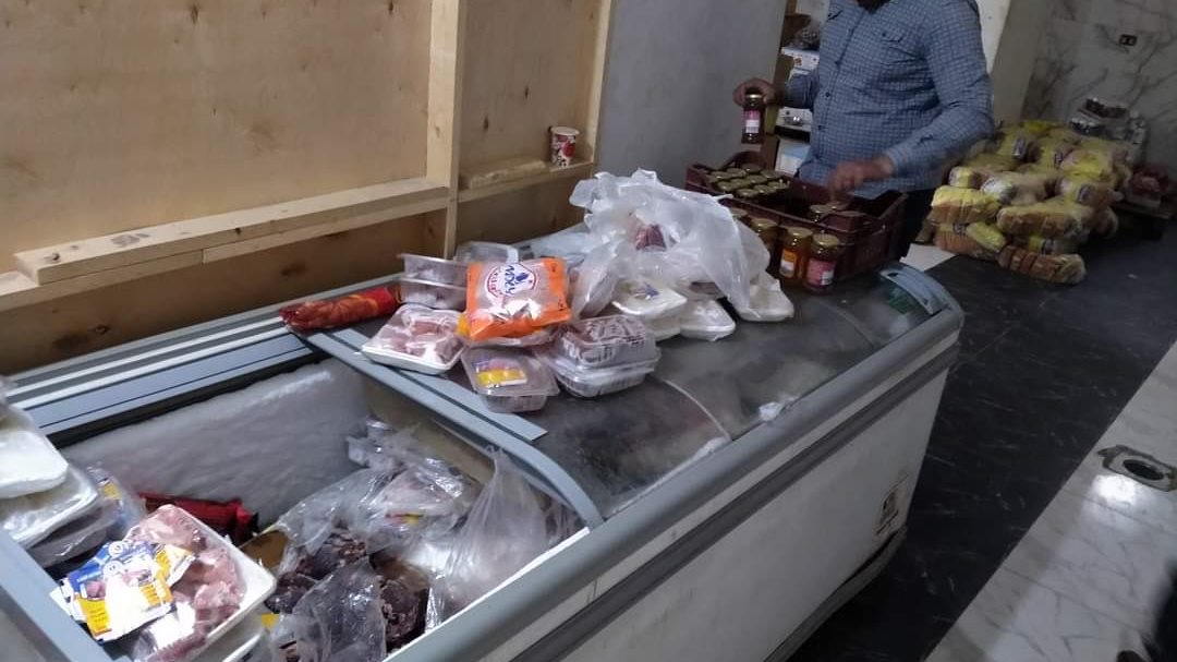 ضبط 3 طن 761 كجم  أغذية غير صالحه لاستخدام الٱدمي 
