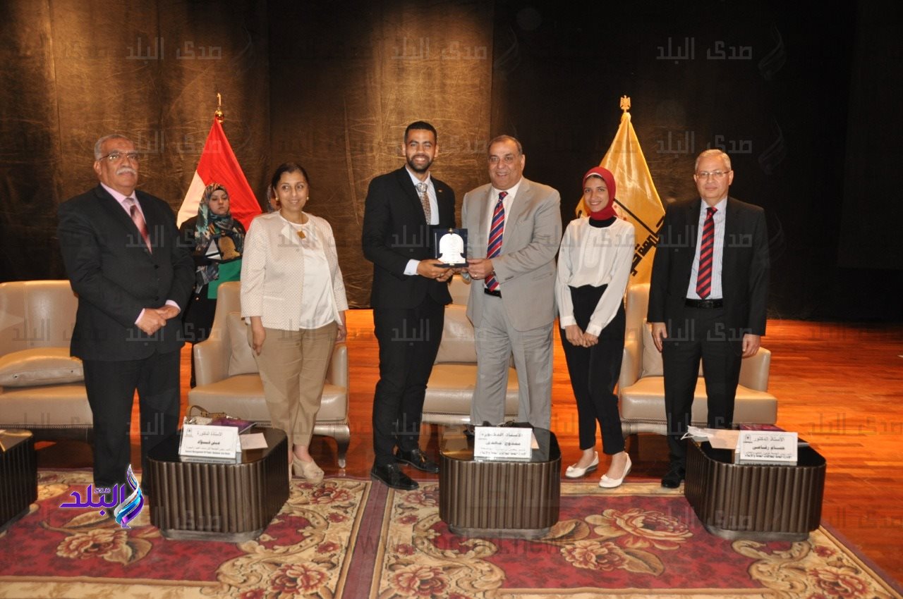 تنصيب على السيد رئيسا لاتحاد طلاب الجامعة ويارا هانى نائبا له