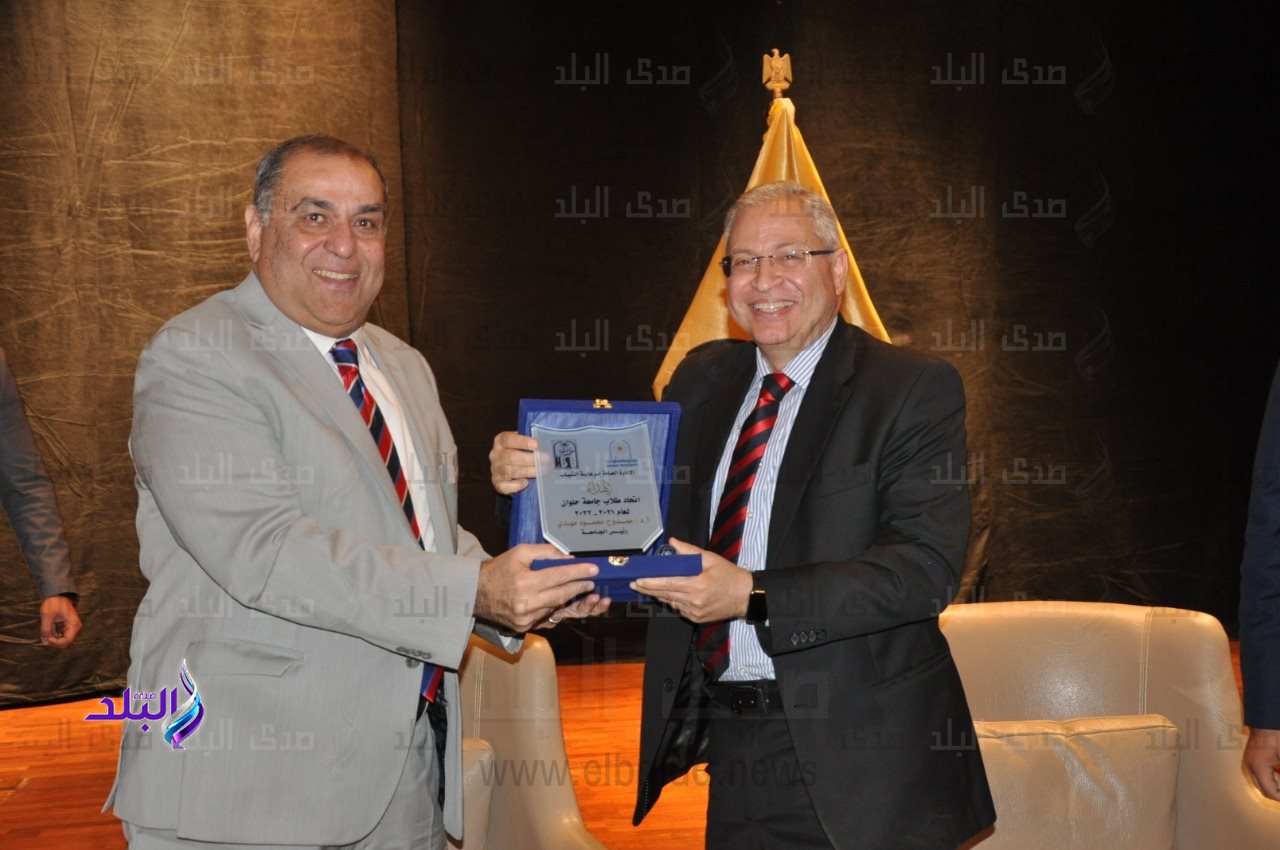 تنصيب على السيد رئيسا لاتحاد طلاب الجامعة ويارا هانى نائبا له