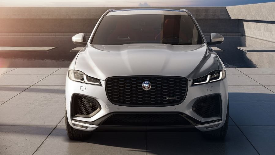 نظرة شاملة عن جاجوار F-PACE موديل 2022 في السوق العماني 