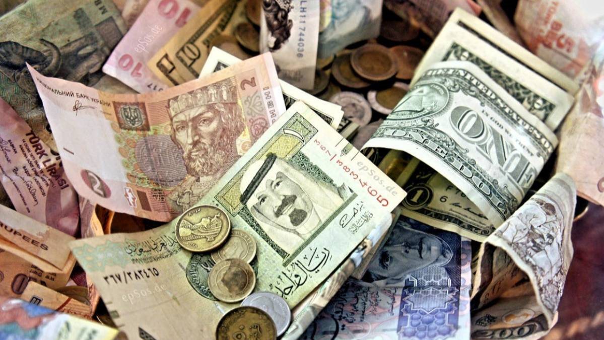 العملات الأجنبية والعربية 