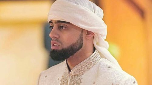 القارئ البريطاني محمد أيوب عاصف