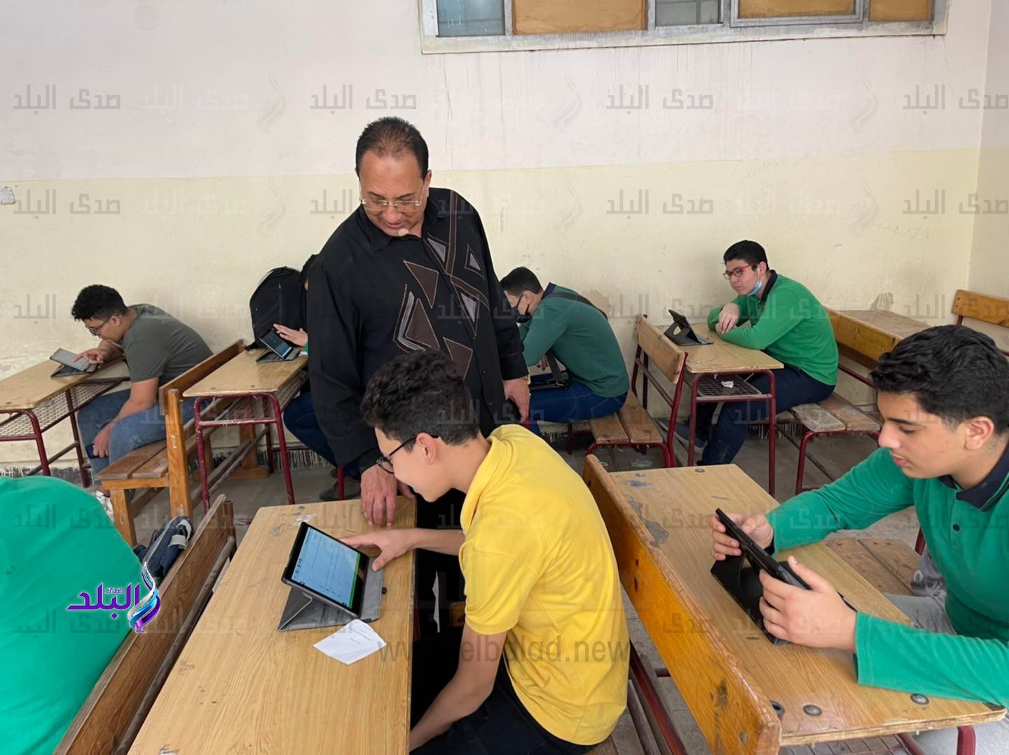 امتحانات الصف الاول الثانوي