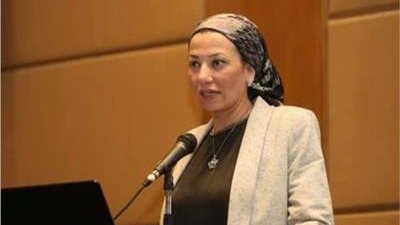 وزيرة البيئة 