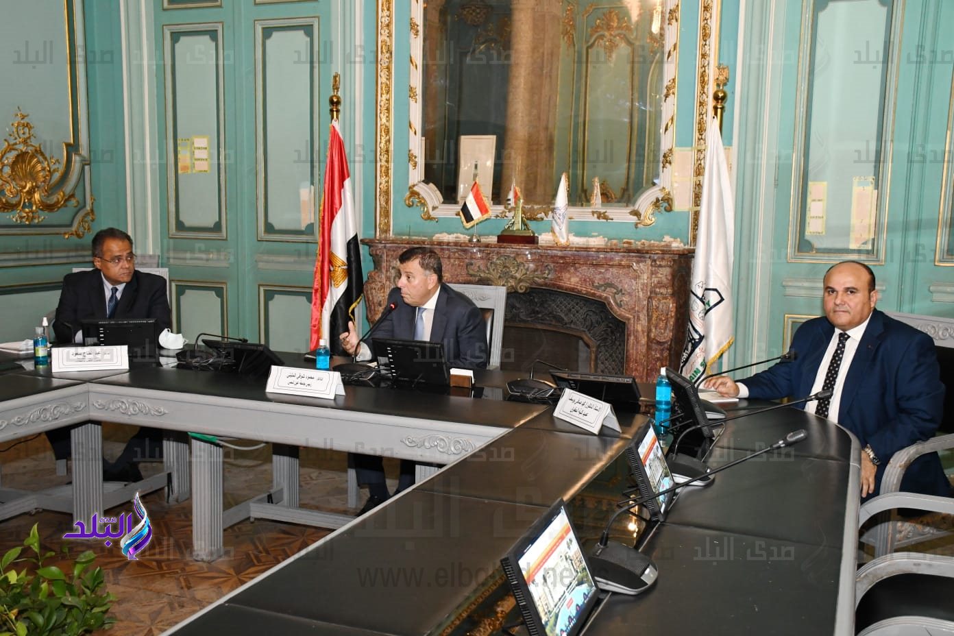 تكريم طلبة حقوق عين شمس لفوزهم بالمركز الثانى على مستوى الشرق الأوسط