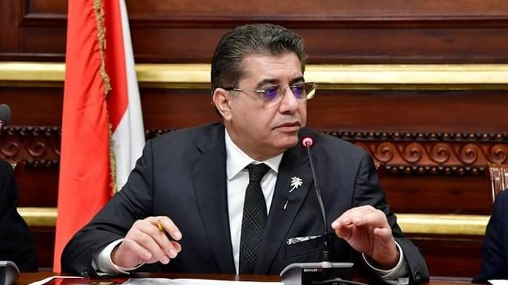  الدكتور محمد جزر رئيس لجنة الصحة والسكان بمجلس الشيوخ 