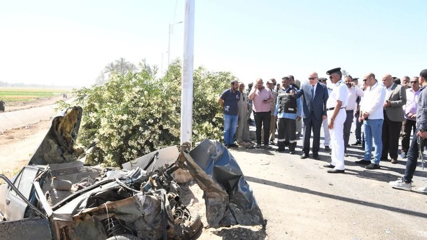 حادث تصادم سيارة ملاكى بأتوبيس سياحى