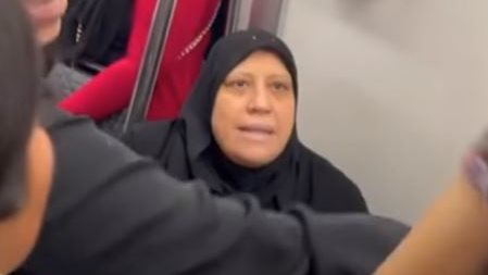 سيدة المترو 