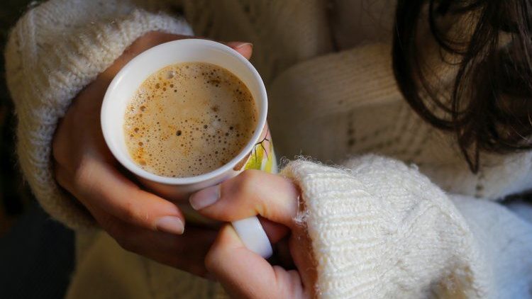 مخاطر الإفراط في شرب القهوة