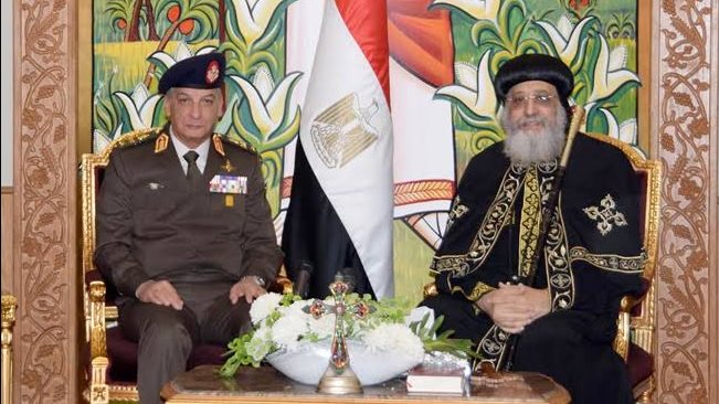 وزير الدفاع والبابا تواضروس