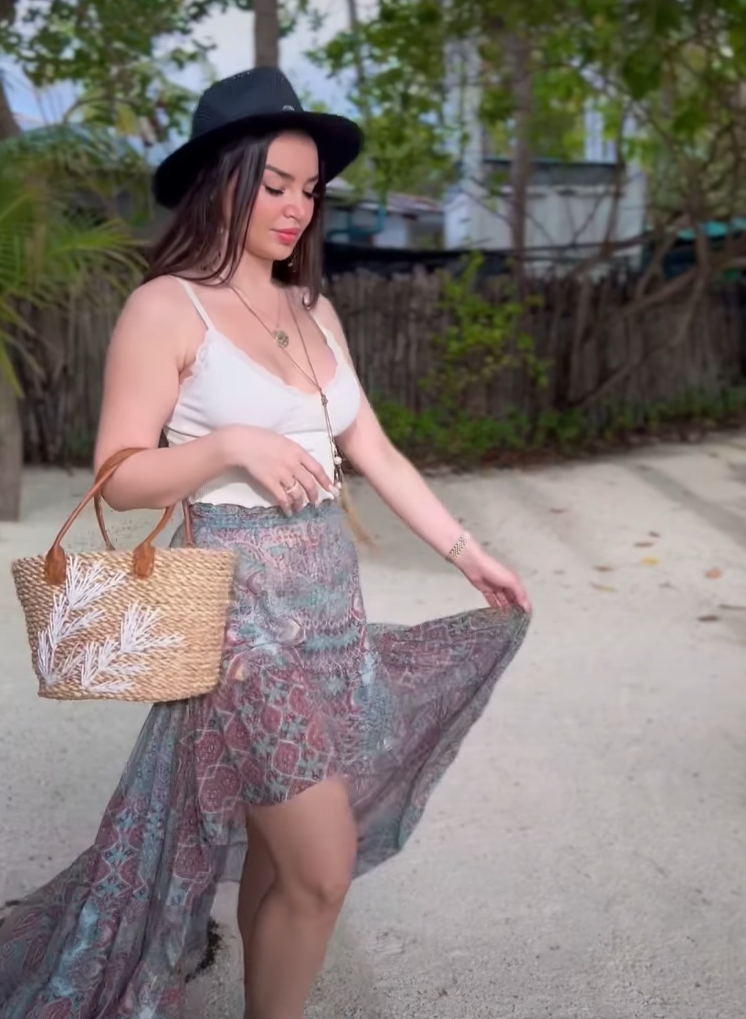 IMG_٢٠٢٢٠٤٢٣_٠٣٥٥١٦