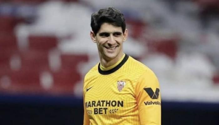 المغربي ياسين بونو 