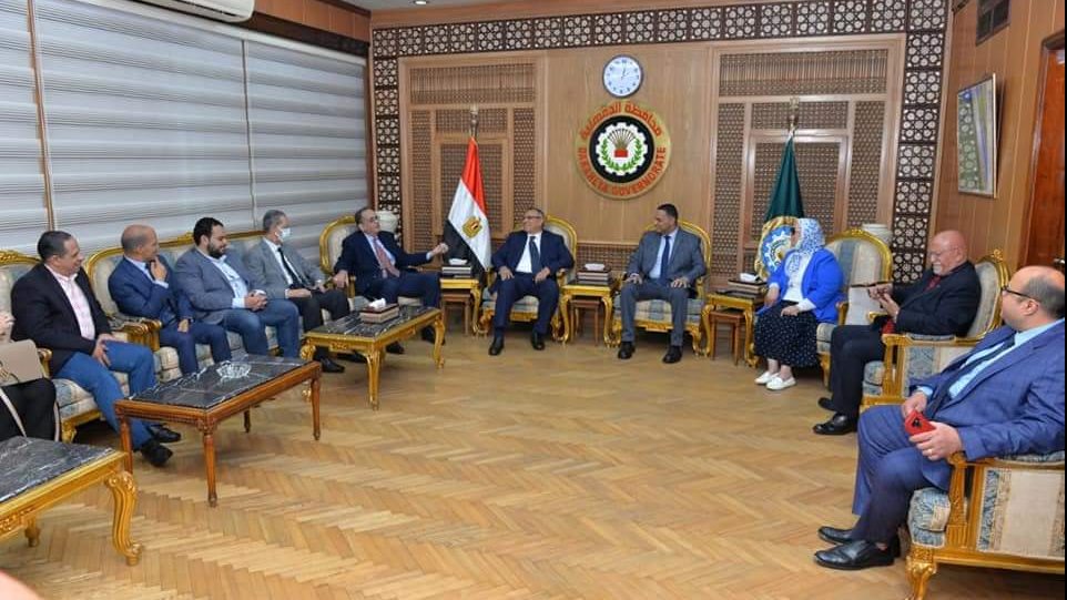 صورة من الاجتماع صورة من الاجتماع