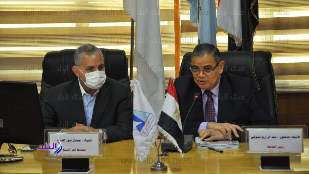 محافظ كفر الشيخ خلال حضوره مجلس الجامعة