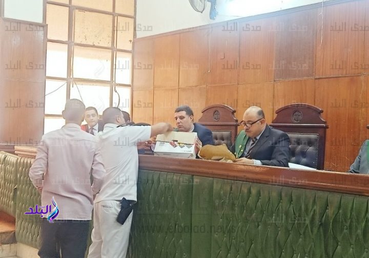 أثناء جلسة أمس بسوهاج