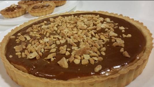 تارت بالكاسترد والكراميل