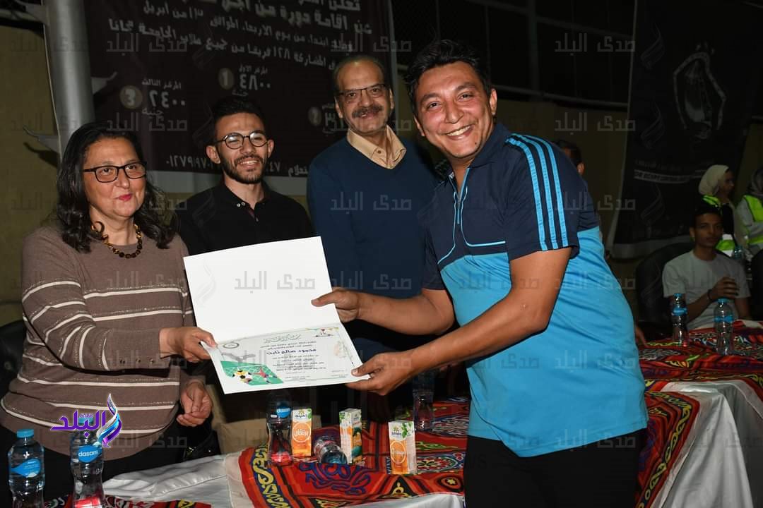 تكرم فريق رابطة الخريجين بجامعة عين شمس