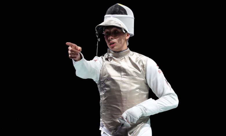  محمد ماهر حمزة لاعب المنتخب الوطني الأول لسلاح الشيش