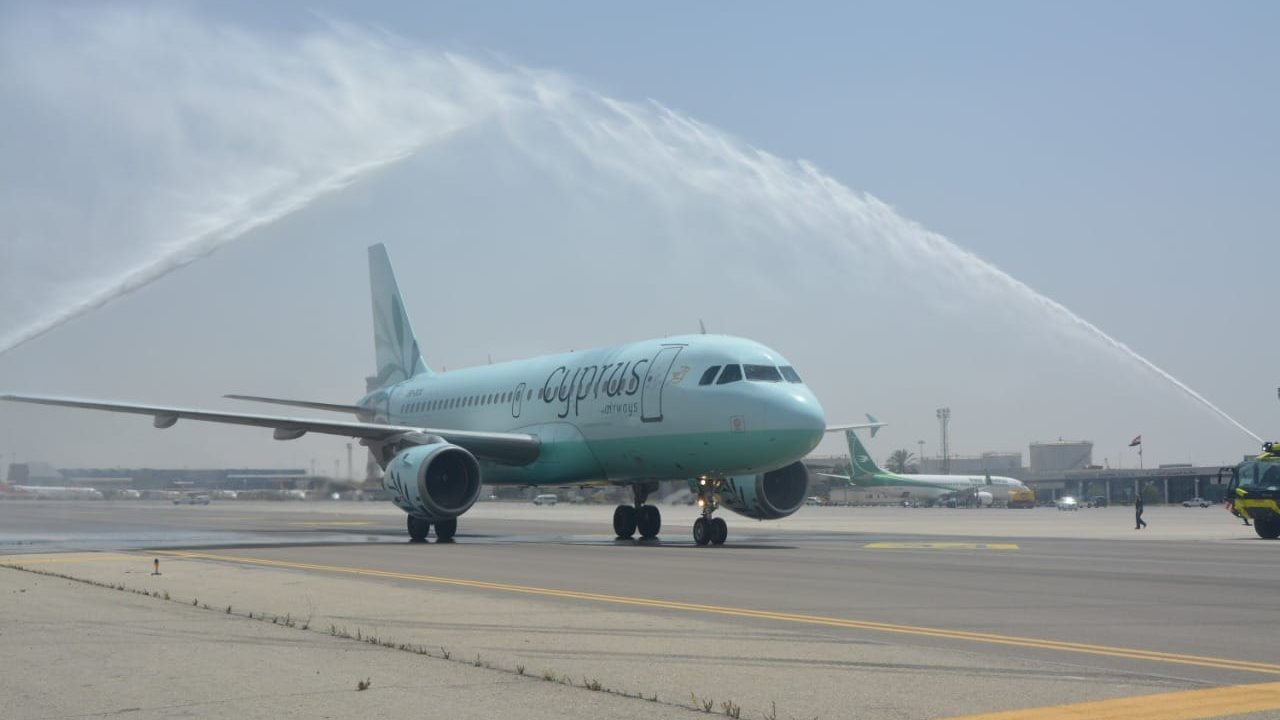 أولى رحلات الخطوط القبرصية