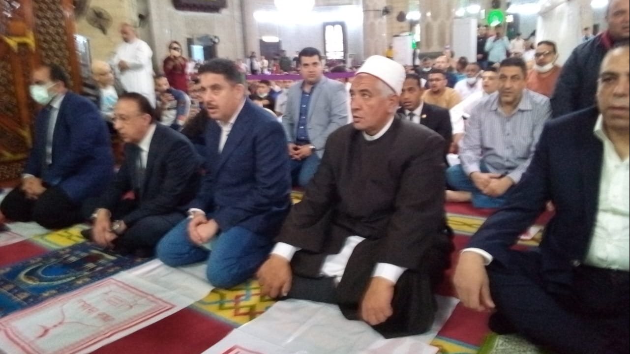 صلاة العيد بمسجد المرسي أبوالعباس بحضور المحافظ