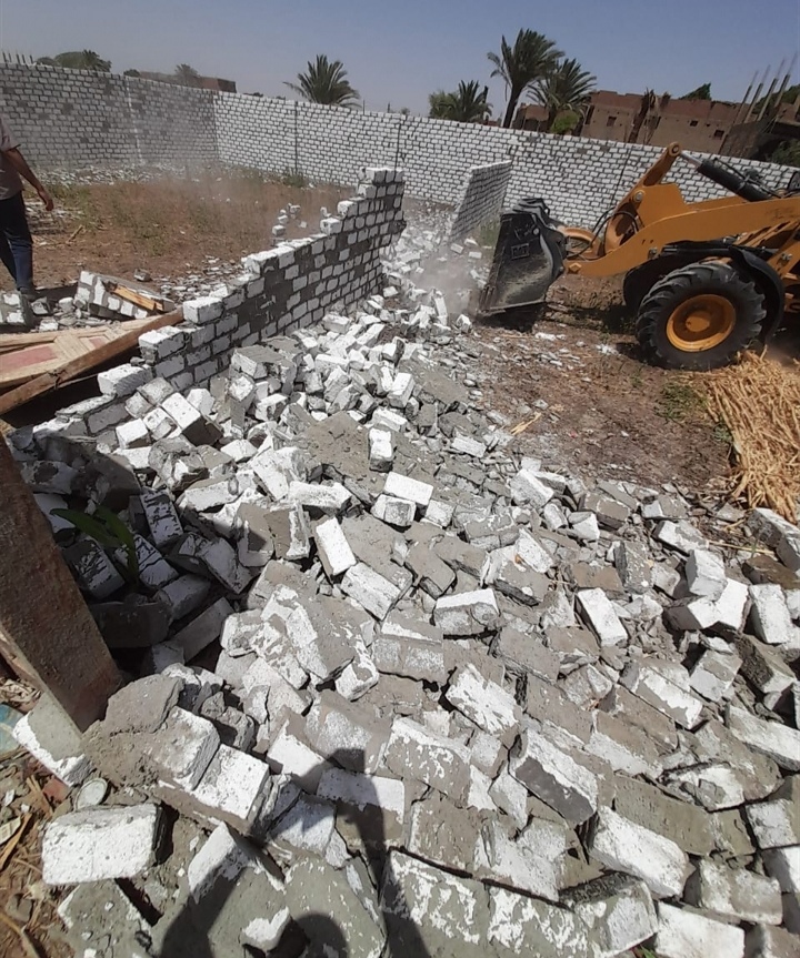 إزالة التعديات بسوهاج