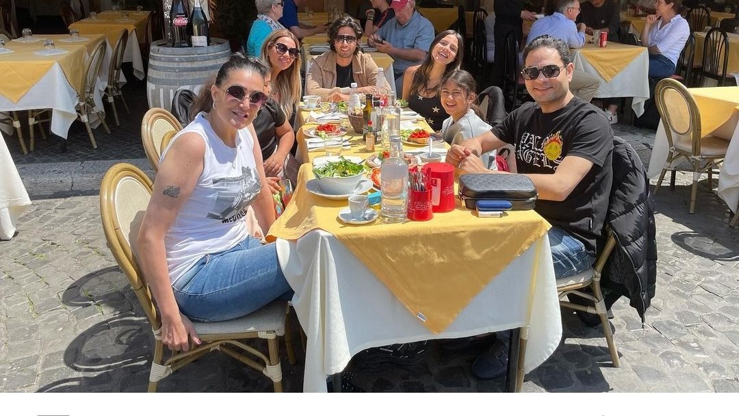 غادة عبد الرازق واسرتها غادة عبد الرازق واسرتها