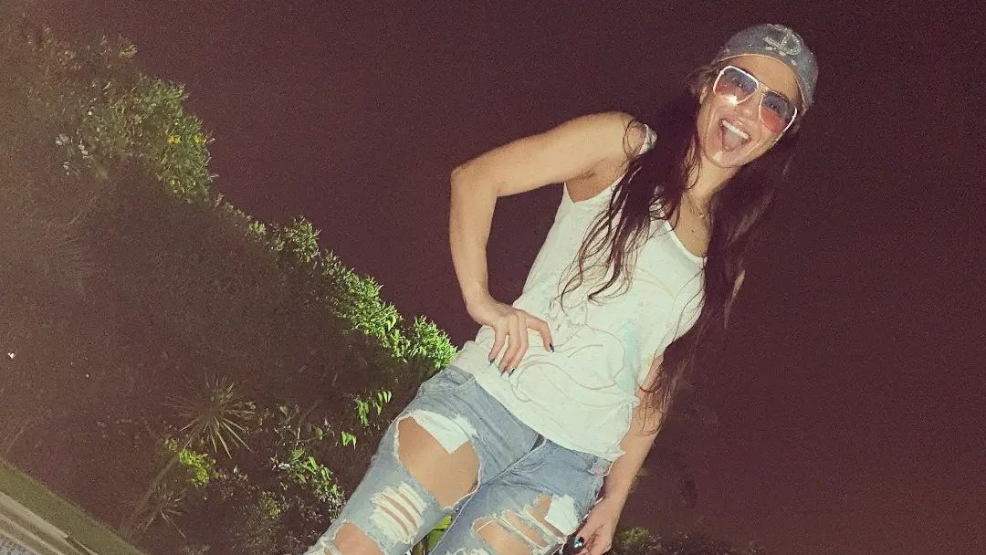 دوللى شاهين