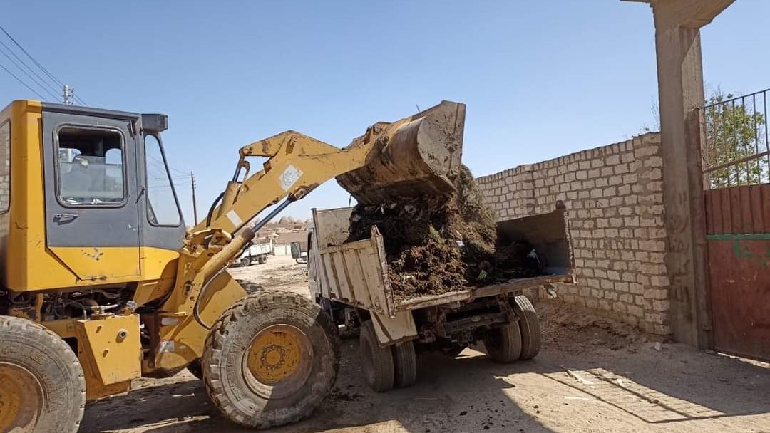 إزالة مخلفات وتراكمات بملوي 