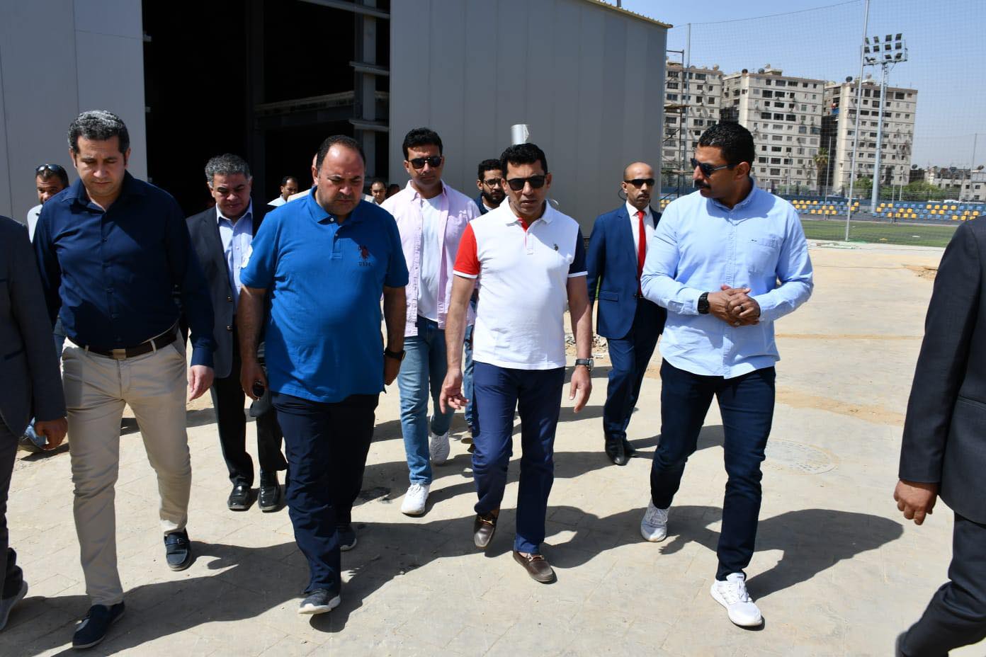 وزير الشباب والرياضة يتفقد فرع نادى النادى بشيراتون 