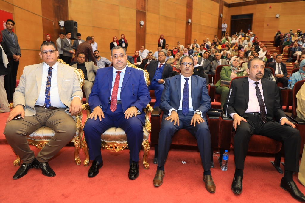 جامعة سوهاج 