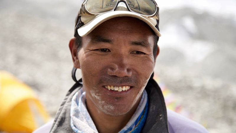 المتسلق كامي ريتا شيربا