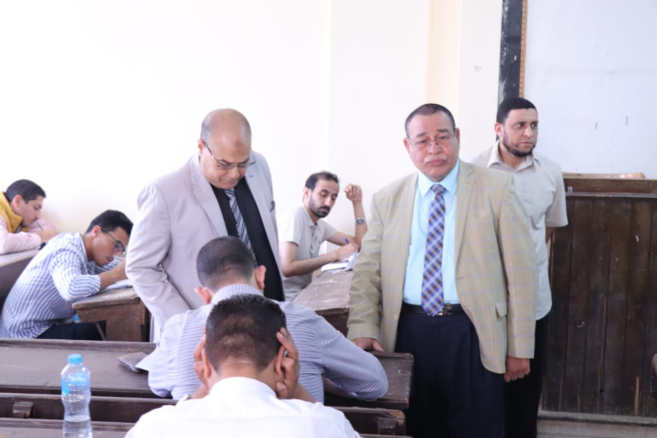 عميد كلية اللغة العربية بالأزهر 