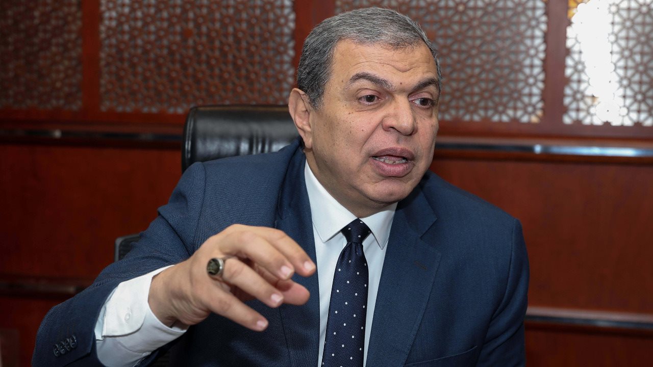 وزير القوى العاملة