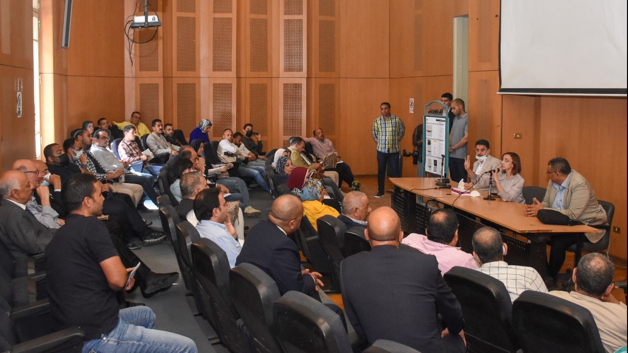 اجتماع بمحافظة الإسكندرية لتطوير شارع فؤاد