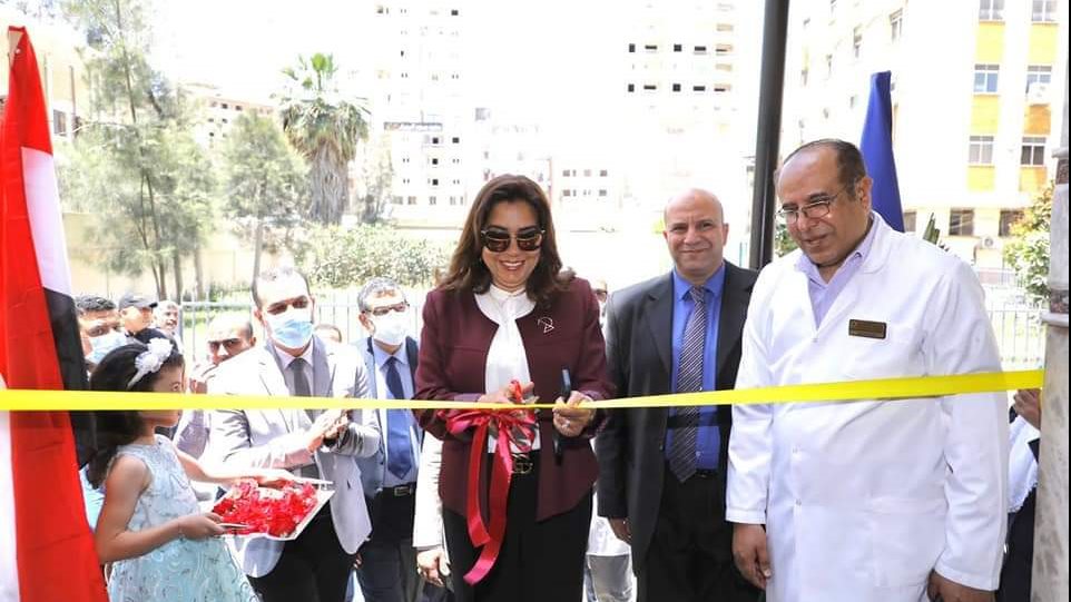 منال عوض محافظ دمياط