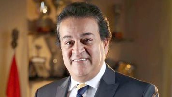 الدكتور خالد عبد الغفار