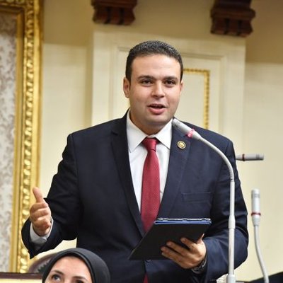 عبد المنعم إمام