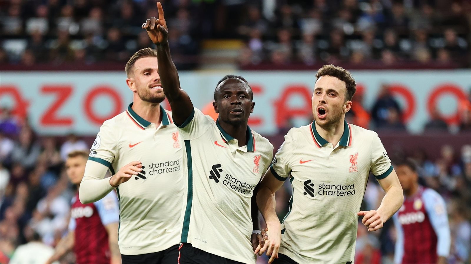 ليفربول ضد أستون فيلا