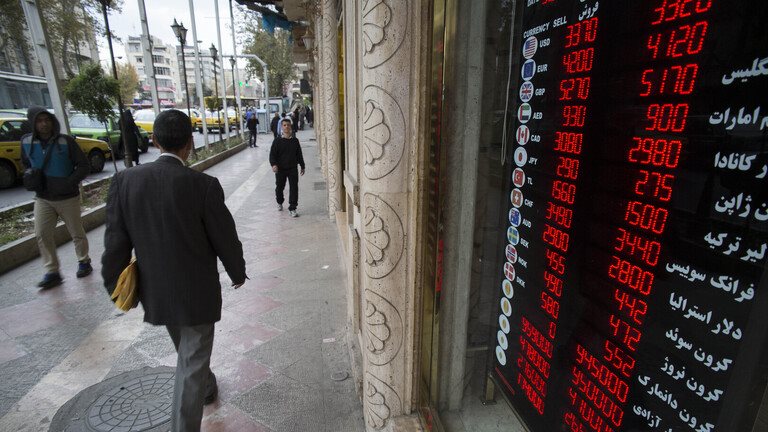 إيران.. إلغاء سعر الصرف الرسمي للدولار