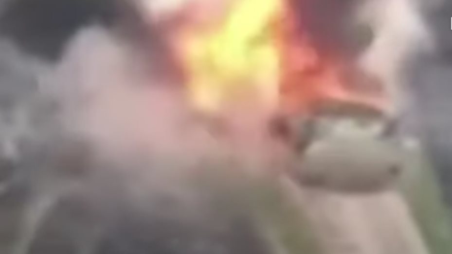 دبابة روسية تتحول لكتلة نار