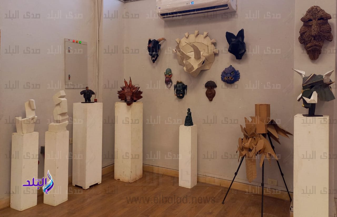 افتتاح معرض لبيع أعمال الطلاب بكلية الفنون الجميلة جامعة حلوان