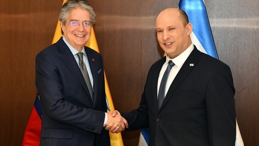 رئيس الإكوادور يلتقي بينت خلال زيارته لـ إسرائيل