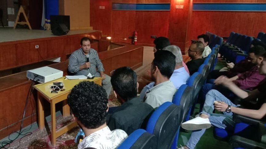 جانب من المحاضرة