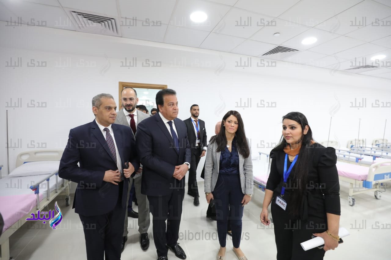 وزيرا التعليم العالي والتعاون الدولي يفتتحان مركز (MARC) للخدمات الطبية