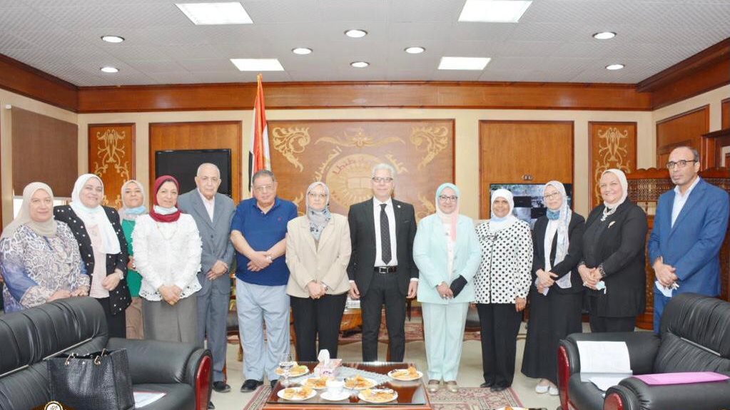 كلية الصيدلة بجامعة طنطا