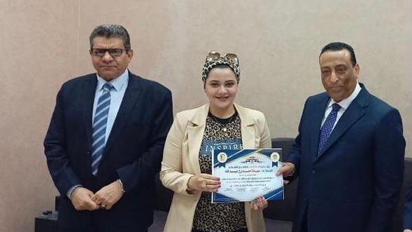 تكريم سفراء التميز الداخلي بـ"آداب طنطا"
