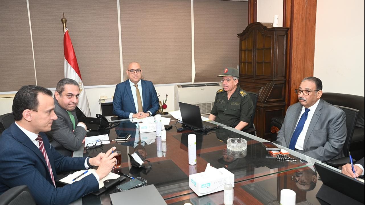 وزير الإسكان