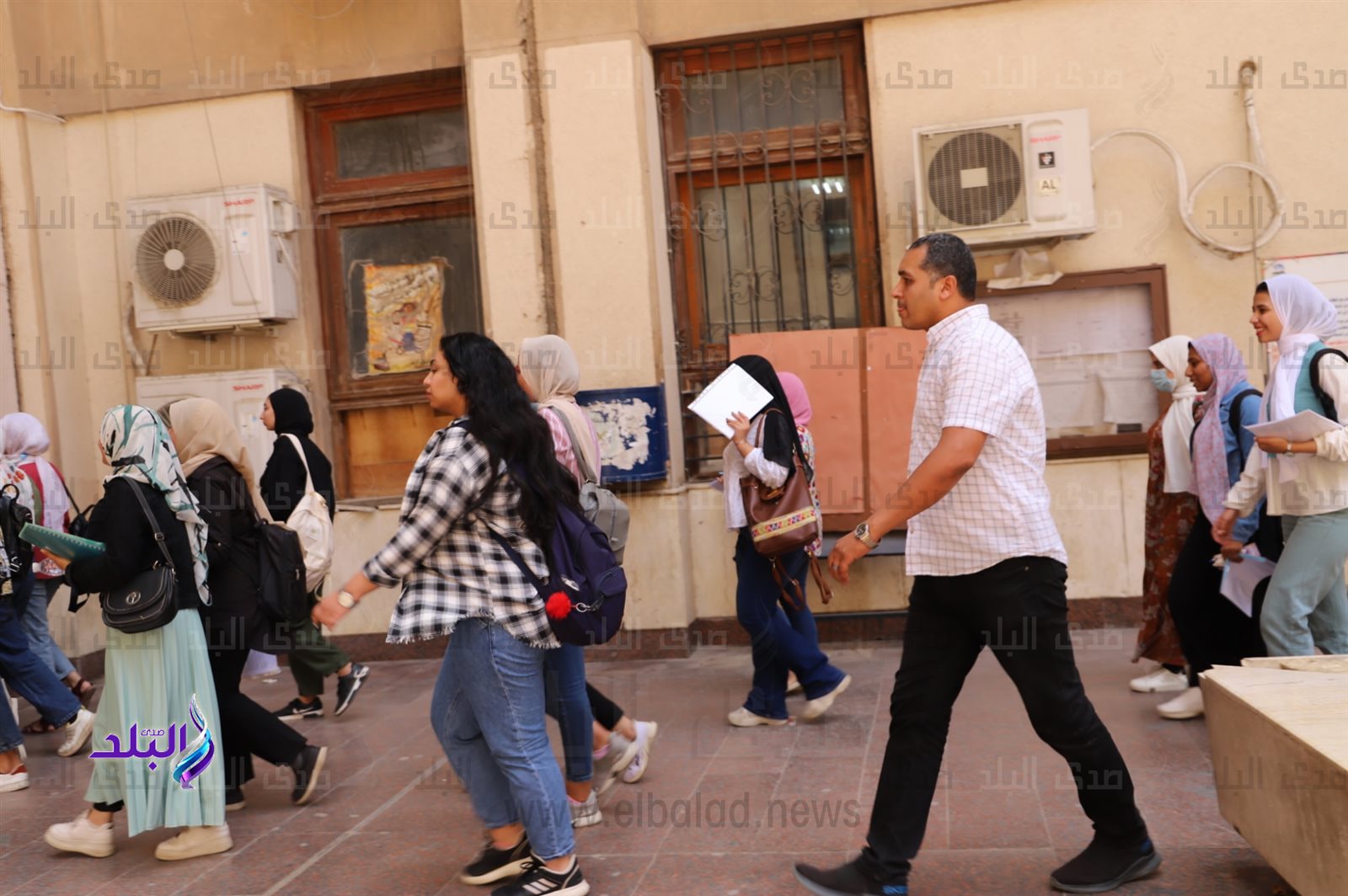 ألسن عين شمس تطلق صافرات الإنذار التجريبية لإخلاء الكلية